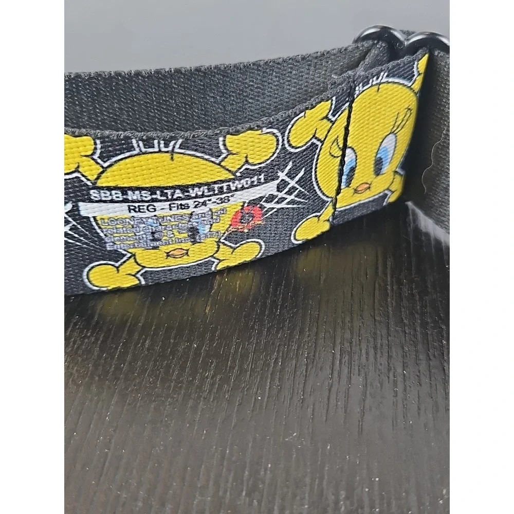 Looney Tunes‎ Tweety Bird Buckle-Down 24